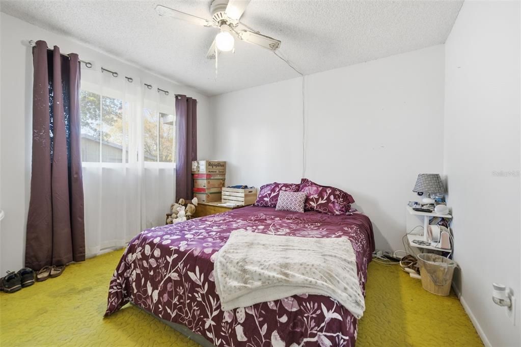 For Sale: $230,000 (2 beds, 1 baths, 1104 Square Feet)