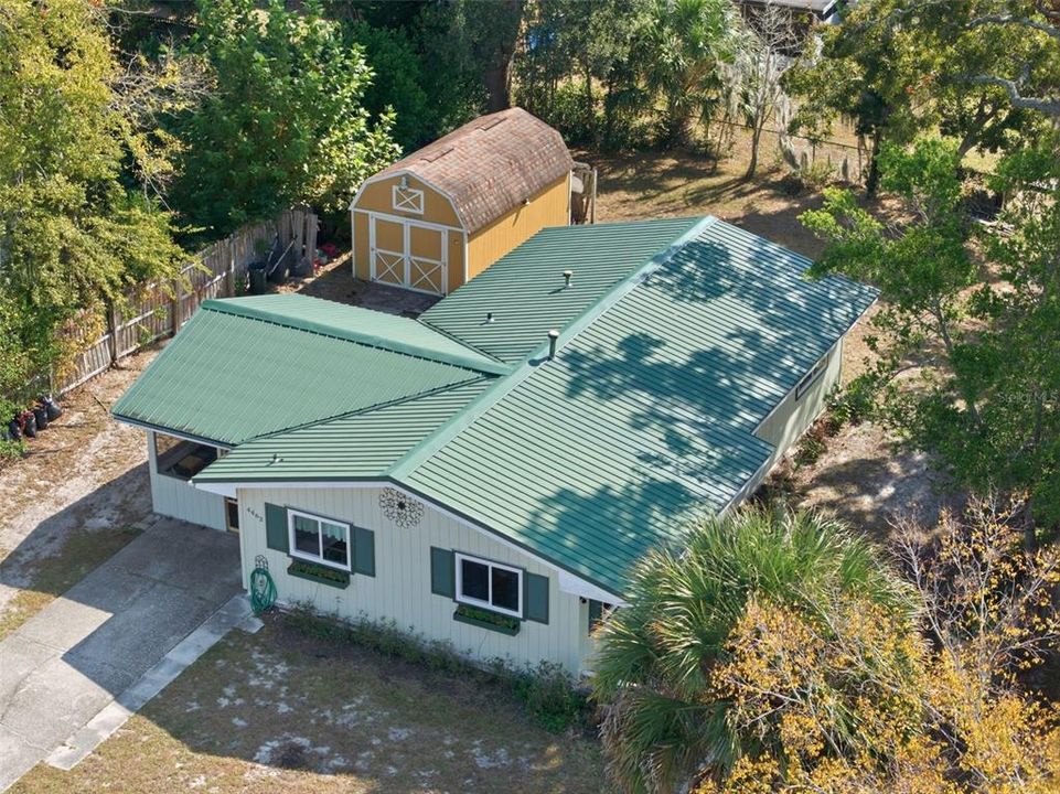 For Sale: $230,000 (2 beds, 1 baths, 1104 Square Feet)