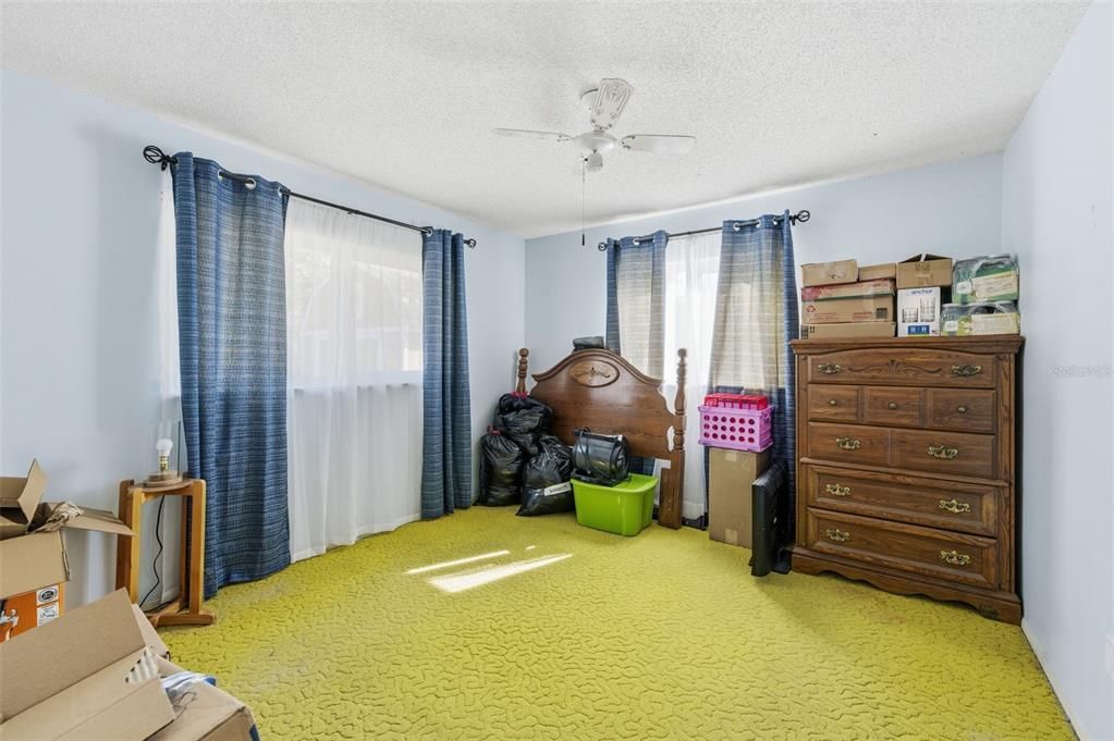 For Sale: $230,000 (2 beds, 1 baths, 1104 Square Feet)