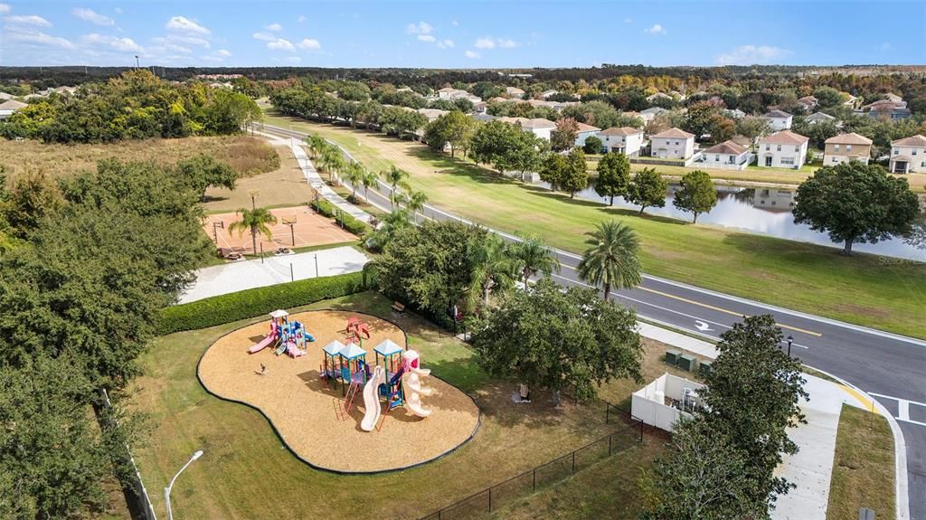 Activo con contrato: $340,000 (3 camas, 2 baños, 1862 Pies cuadrados)