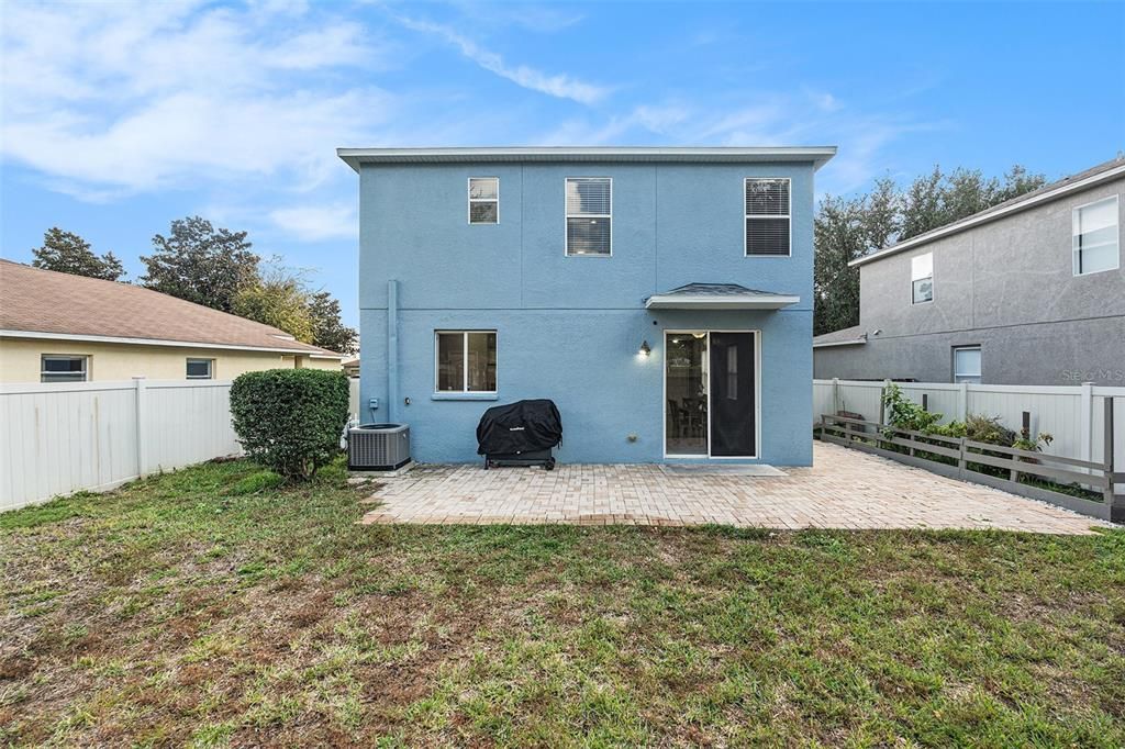 Activo con contrato: $340,000 (3 camas, 2 baños, 1862 Pies cuadrados)