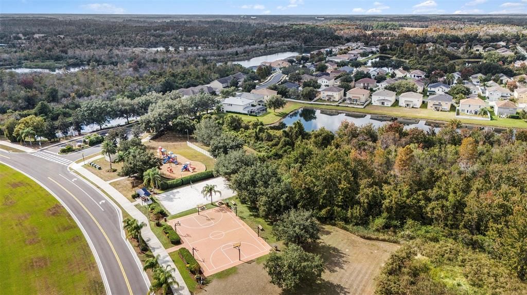 Activo con contrato: $340,000 (3 camas, 2 baños, 1862 Pies cuadrados)