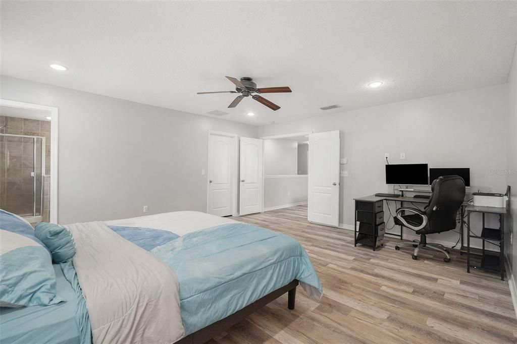 Activo con contrato: $340,000 (3 camas, 2 baños, 1862 Pies cuadrados)