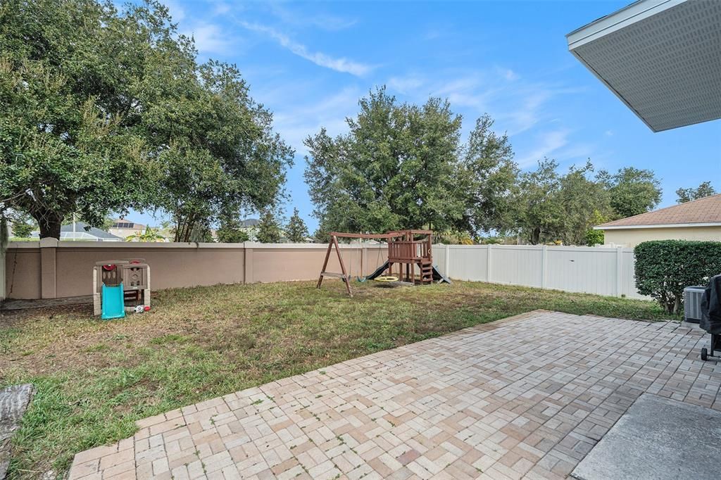 Activo con contrato: $340,000 (3 camas, 2 baños, 1862 Pies cuadrados)