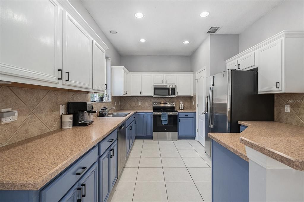 Activo con contrato: $340,000 (3 camas, 2 baños, 1862 Pies cuadrados)