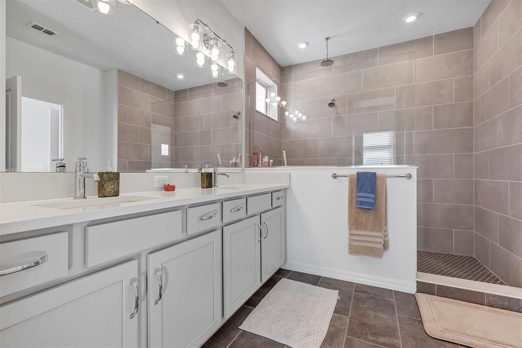 В аренду: $3,250 (3 спален, 2 ванн, 2328 Квадратных фут)