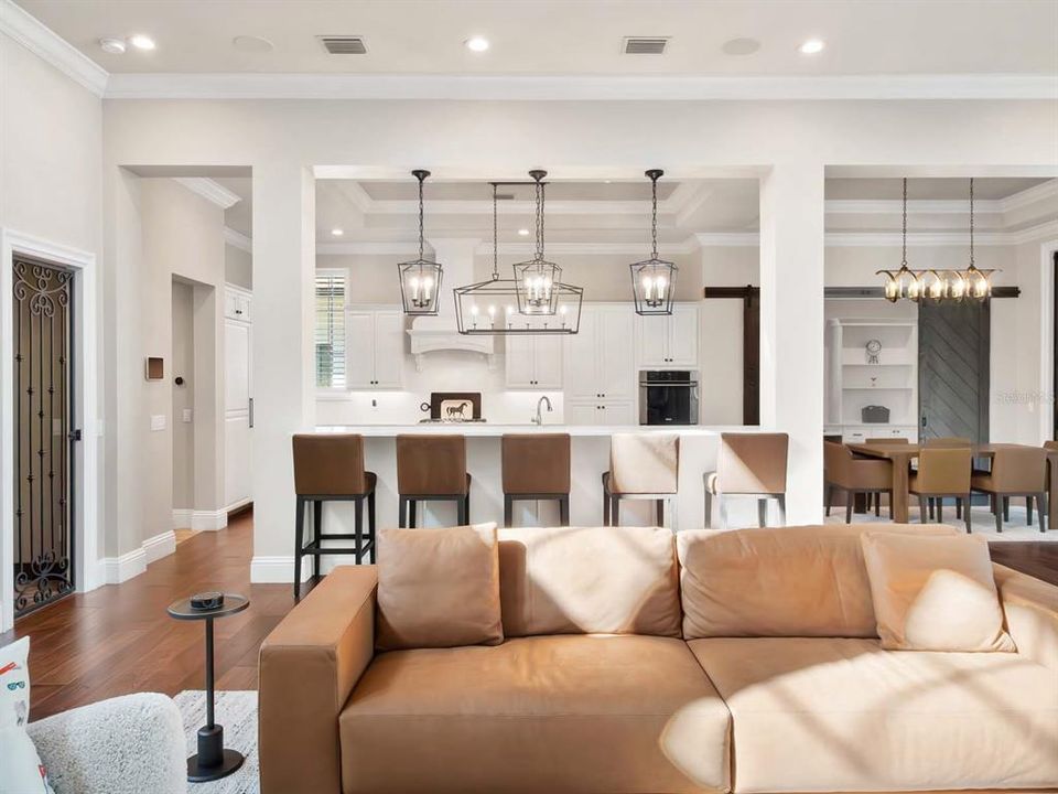 For Sale: $3,945,000 (5 beds, 5 baths, 5259 Square Feet)