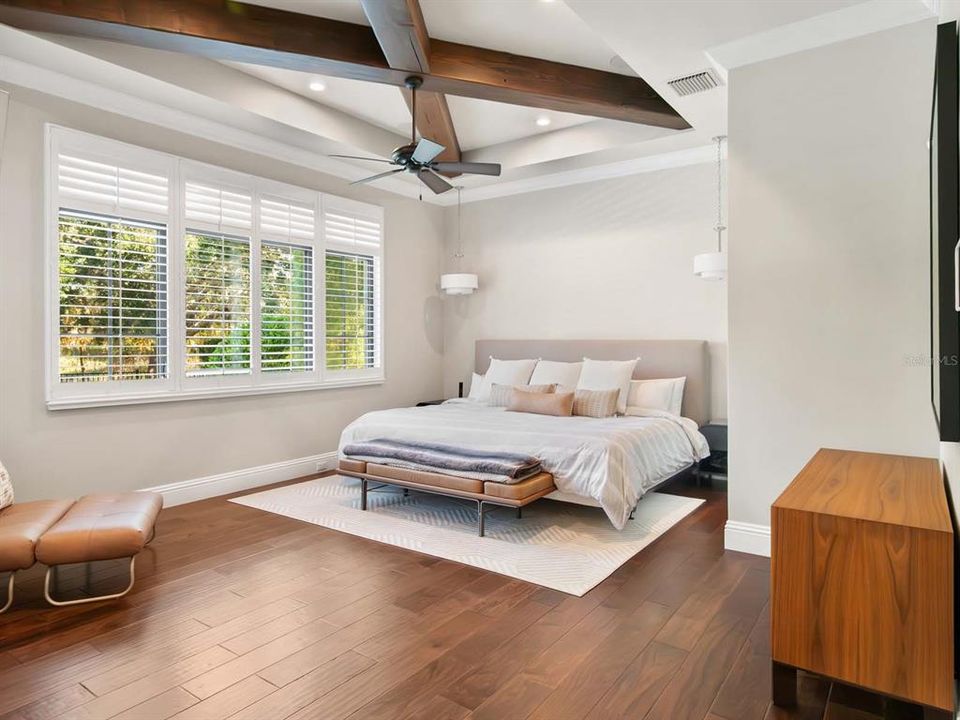 For Sale: $3,945,000 (5 beds, 5 baths, 5259 Square Feet)