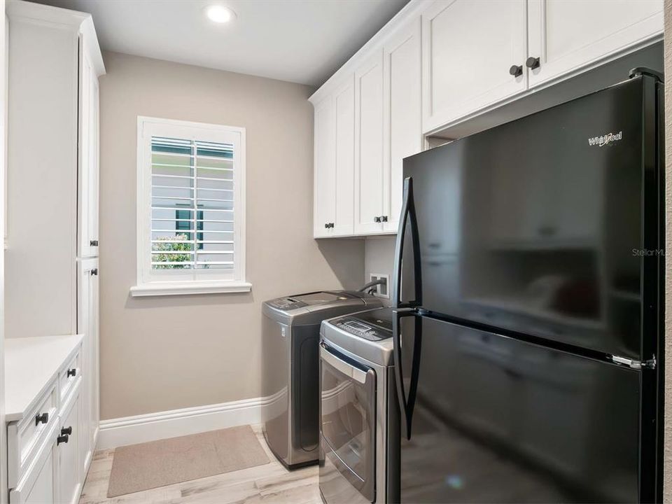 For Sale: $3,945,000 (5 beds, 5 baths, 5259 Square Feet)