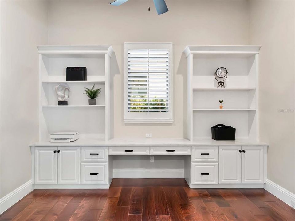 For Sale: $3,945,000 (5 beds, 5 baths, 5259 Square Feet)