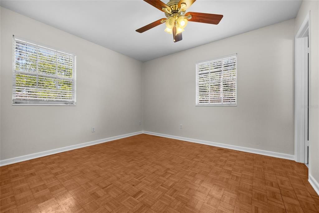 En Venta: $279,142 (3 camas, 2 baños, 1329 Pies cuadrados)