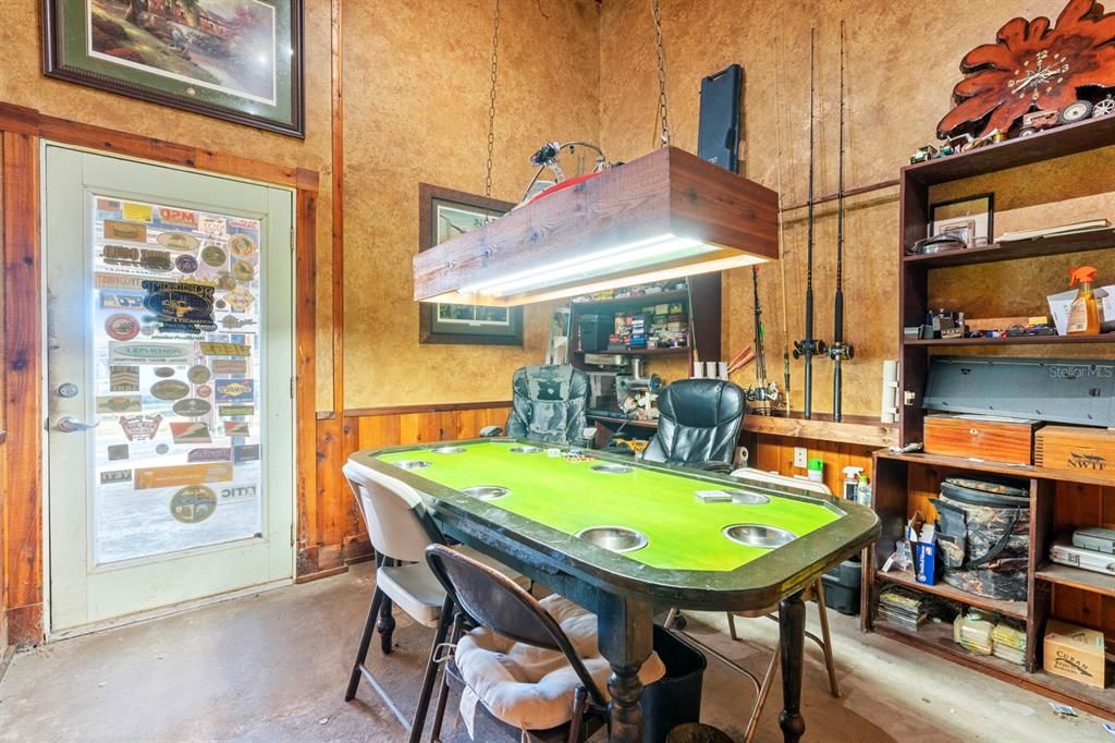 待售: $385,000 (2 贝兹, 2 浴室, 1365 平方英尺)