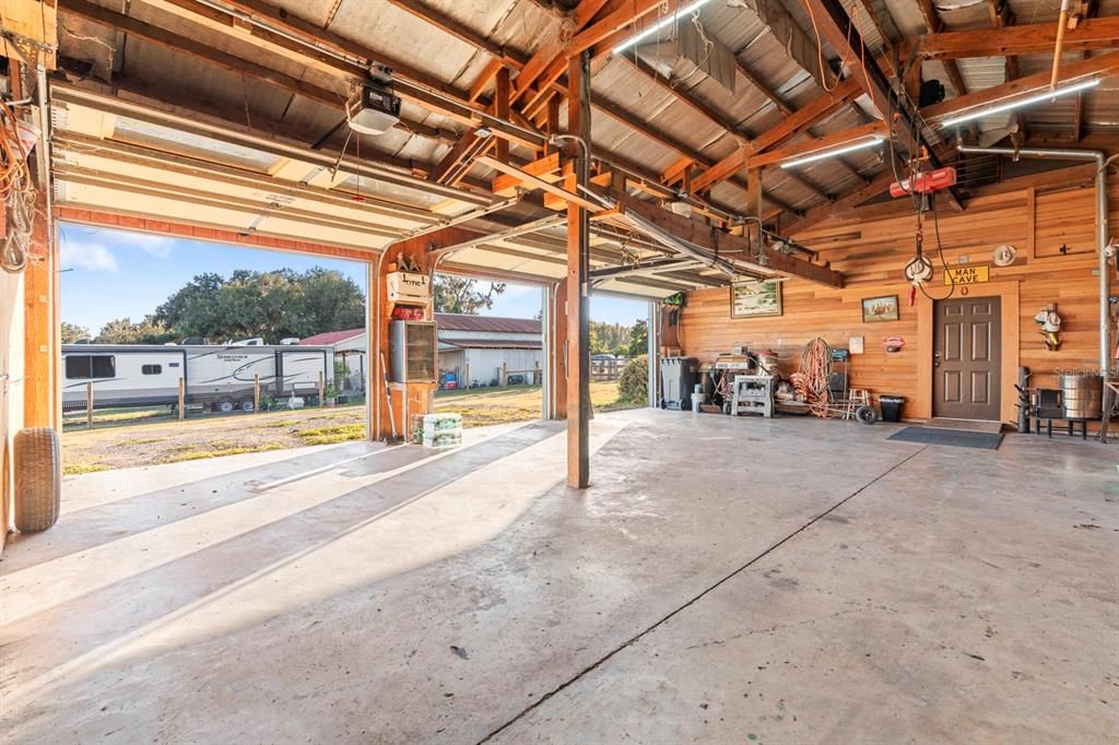 待售: $385,000 (2 贝兹, 2 浴室, 1365 平方英尺)