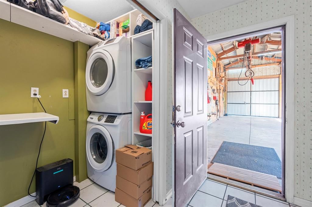 待售: $385,000 (2 贝兹, 2 浴室, 1365 平方英尺)