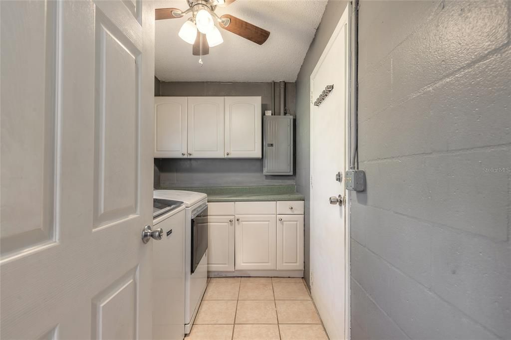 Activo con contrato: $230,000 (3 camas, 2 baños, 1134 Pies cuadrados)