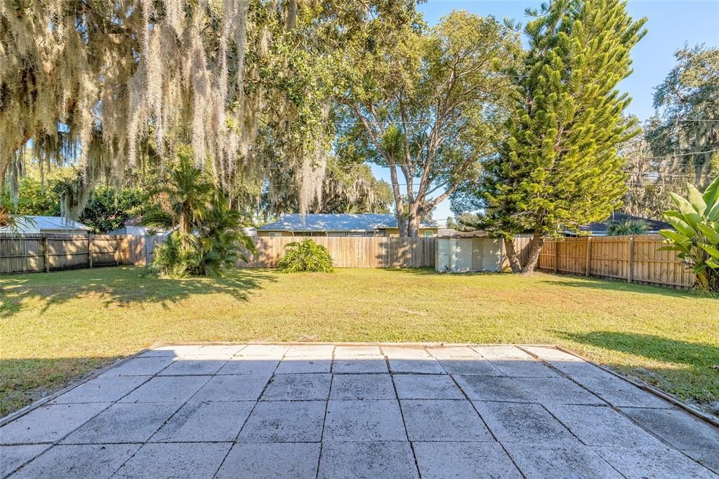 Activo con contrato: $230,000 (3 camas, 2 baños, 1134 Pies cuadrados)