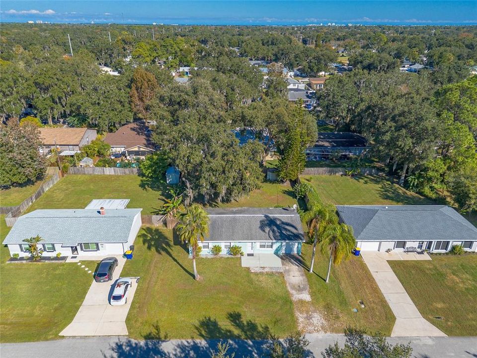 Activo con contrato: $230,000 (3 camas, 2 baños, 1134 Pies cuadrados)