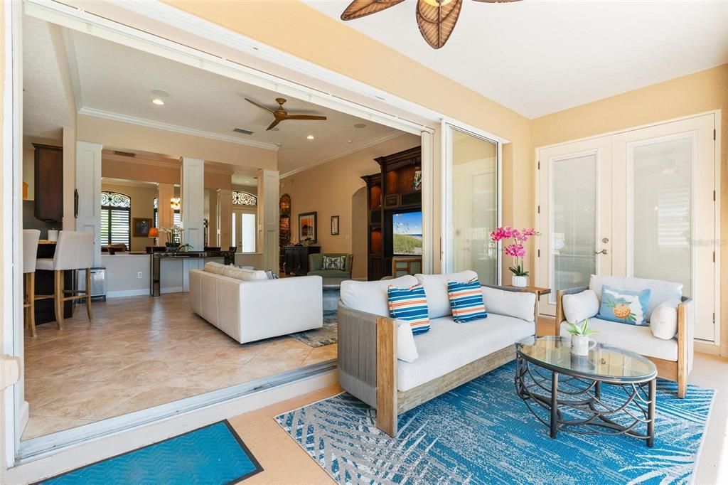 Под контрактом: $635,000 (3 спален, 2 ванн, 2713 Квадратных фут)