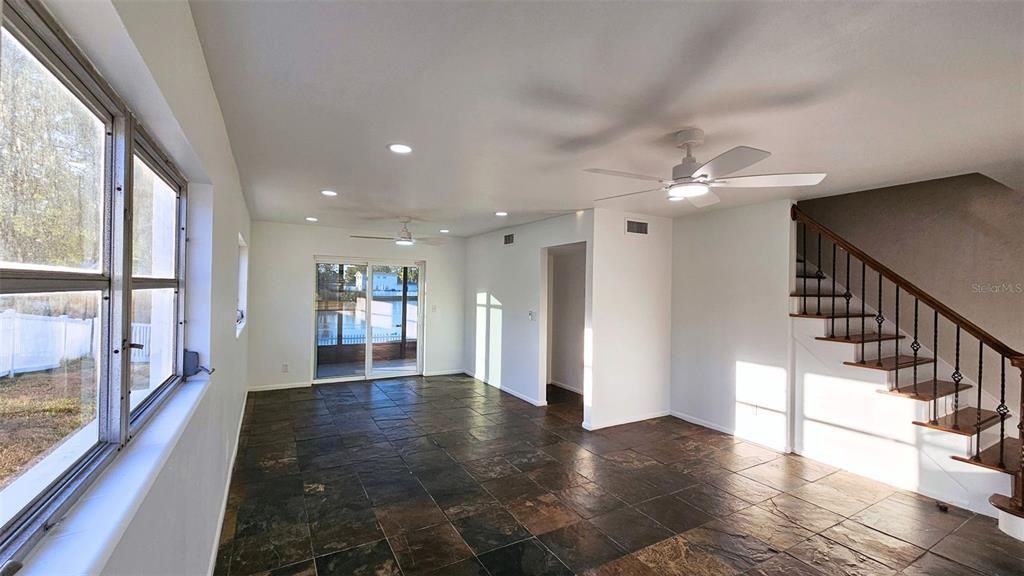 For Sale: $499,900 (3 beds, 2 baths, 1664 Square Feet)