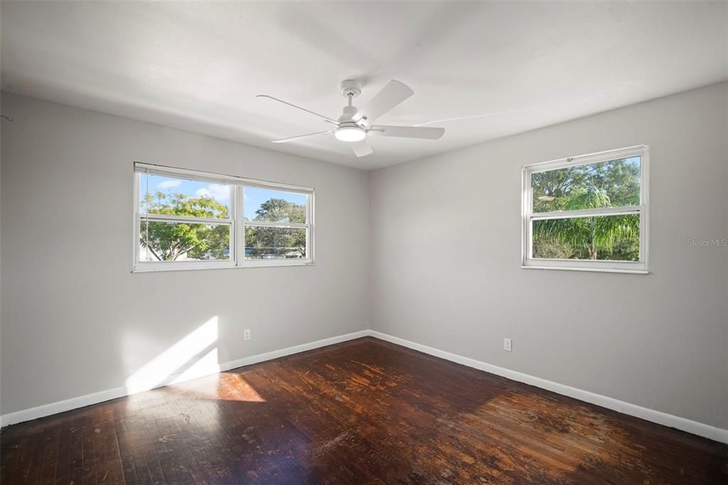 For Sale: $499,900 (3 beds, 2 baths, 1664 Square Feet)