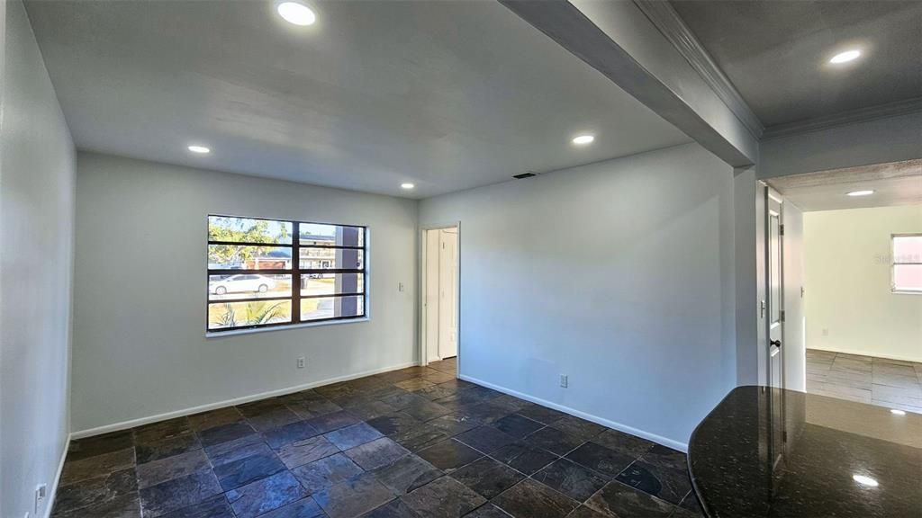 For Sale: $499,900 (3 beds, 2 baths, 1664 Square Feet)