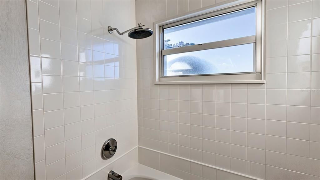 For Sale: $499,900 (3 beds, 2 baths, 1664 Square Feet)