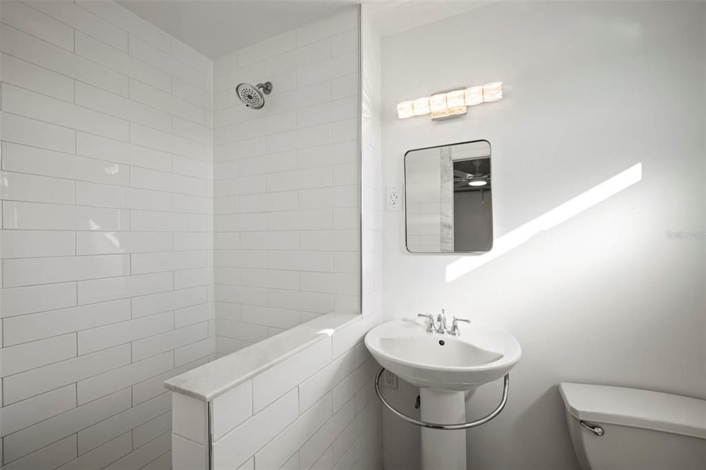 For Sale: $499,900 (3 beds, 2 baths, 1664 Square Feet)