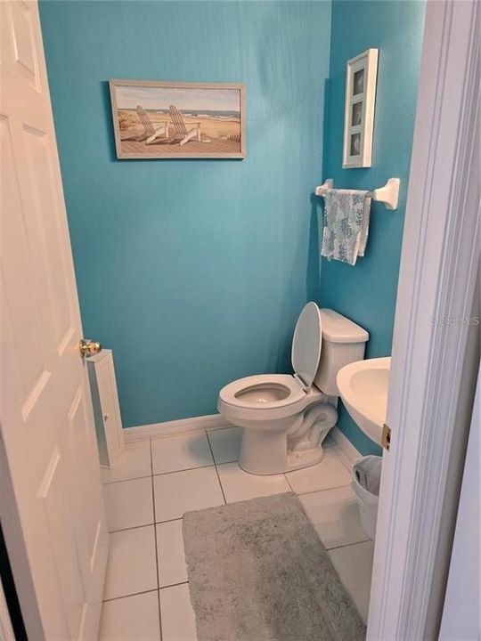 На продажу: $270,000 (3 спален, 2 ванн, 1401 Квадратных фут)