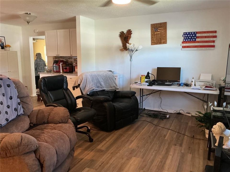 待售: $334,900 (3 贝兹, 2 浴室, 1386 平方英尺)