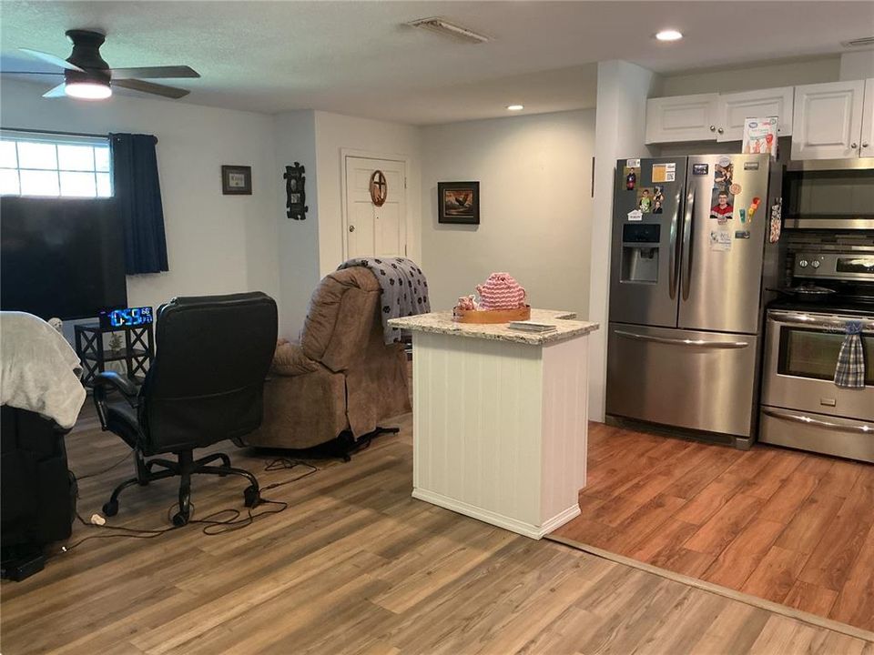 待售: $334,900 (3 贝兹, 2 浴室, 1386 平方英尺)