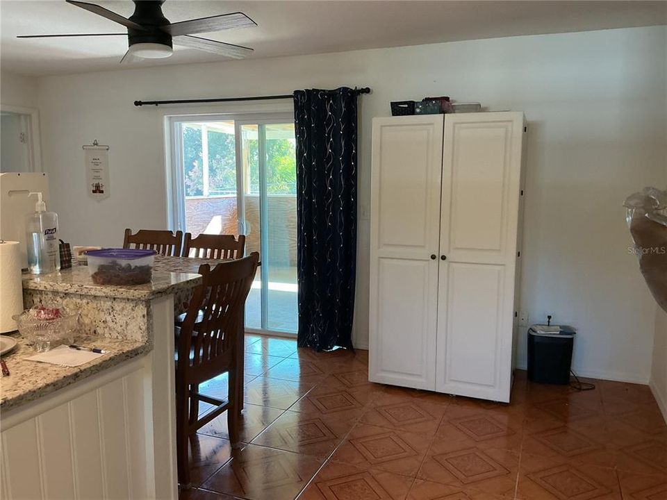 待售: $334,900 (3 贝兹, 2 浴室, 1386 平方英尺)