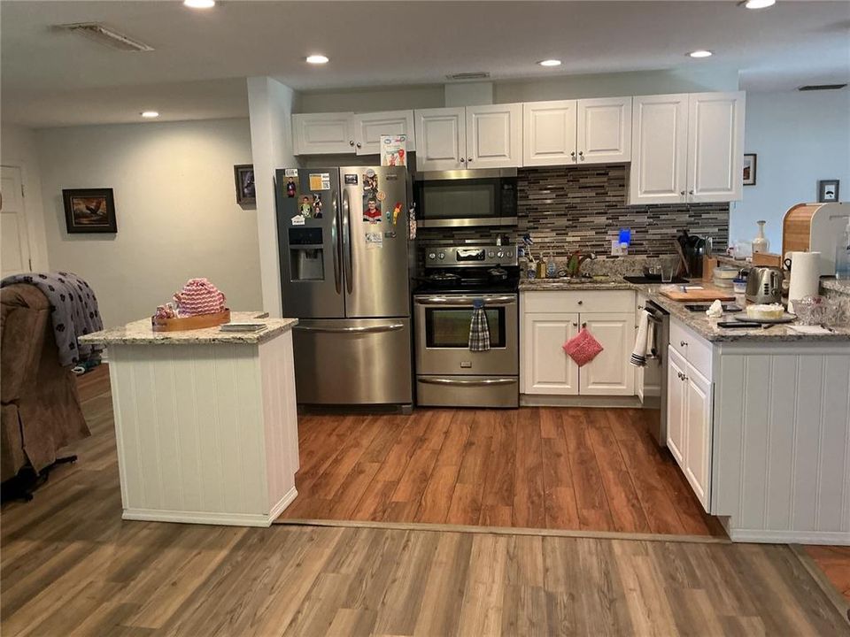 待售: $334,900 (3 贝兹, 2 浴室, 1386 平方英尺)