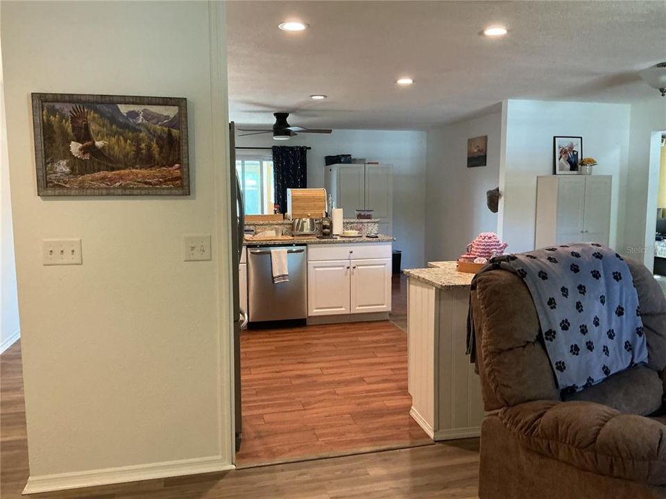 待售: $334,900 (3 贝兹, 2 浴室, 1386 平方英尺)