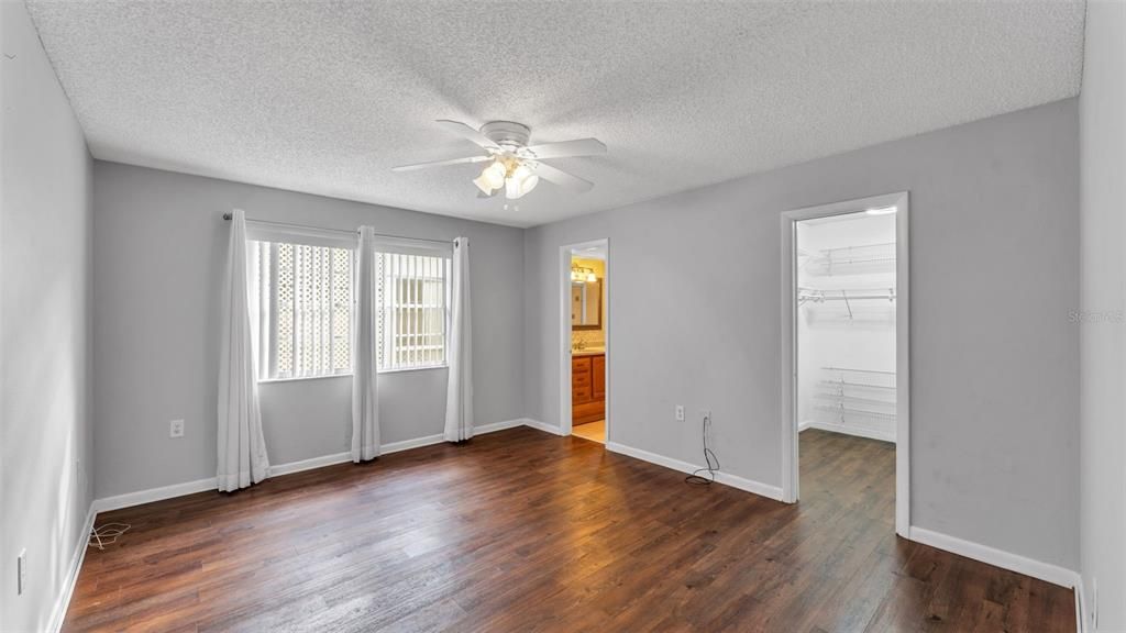 For Sale: $265,000 (3 beds, 2 baths, 1783 Square Feet)