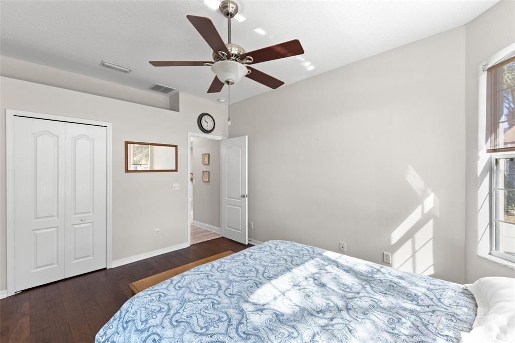 Active With Contract: $365,000 (3 beds, 2 baths, 2118 Square Feet)