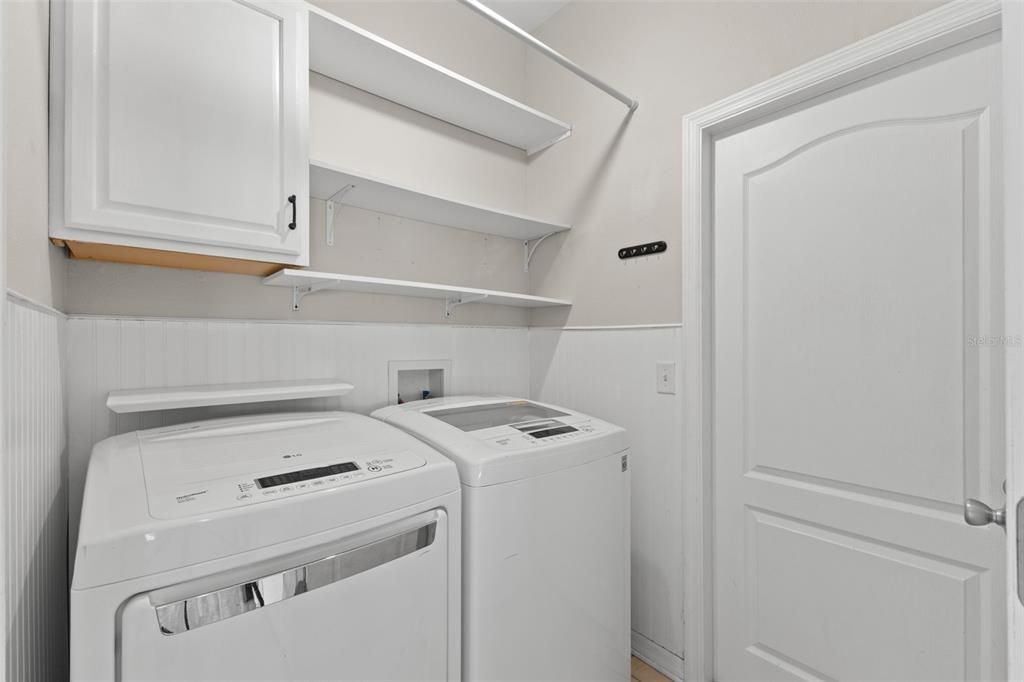 Active With Contract: $365,000 (3 beds, 2 baths, 2118 Square Feet)