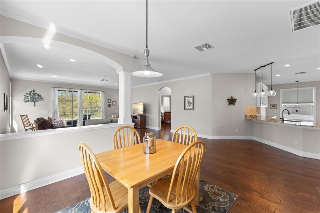 Active With Contract: $365,000 (3 beds, 2 baths, 2118 Square Feet)