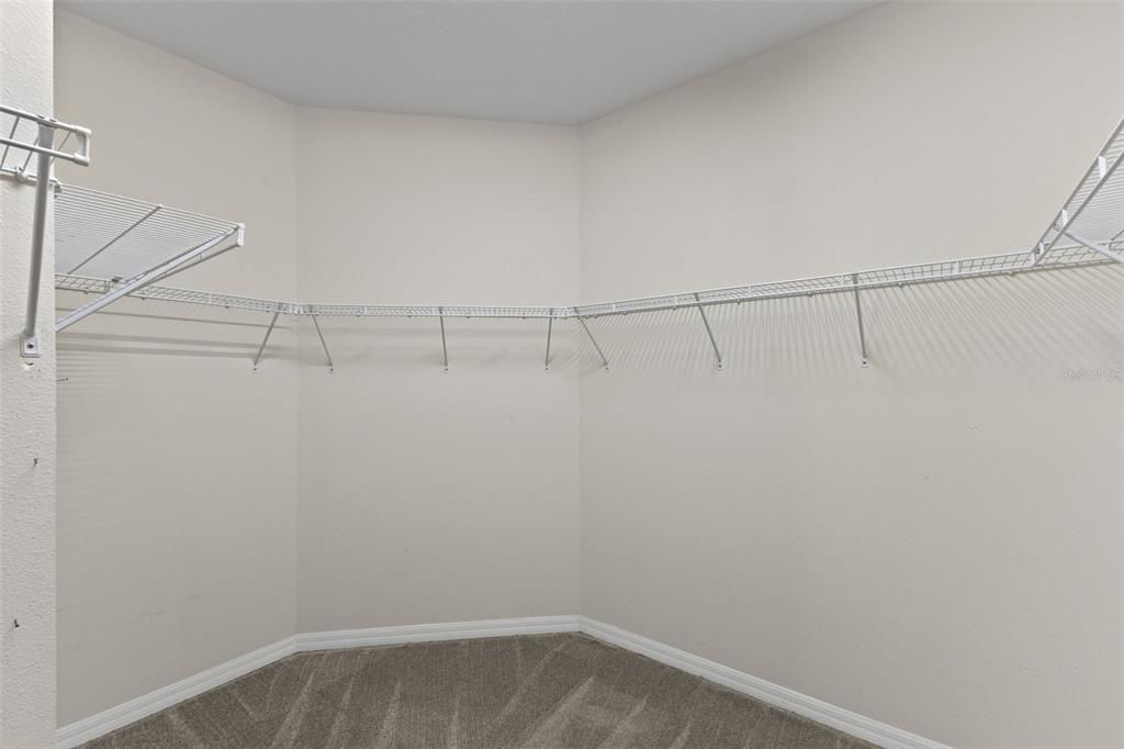 Active With Contract: $365,000 (3 beds, 2 baths, 2118 Square Feet)