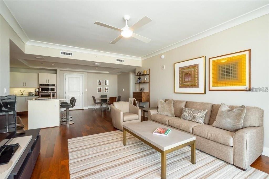 For Rent: $8,000 (2 beds, 2 baths, 1336 Square Feet)