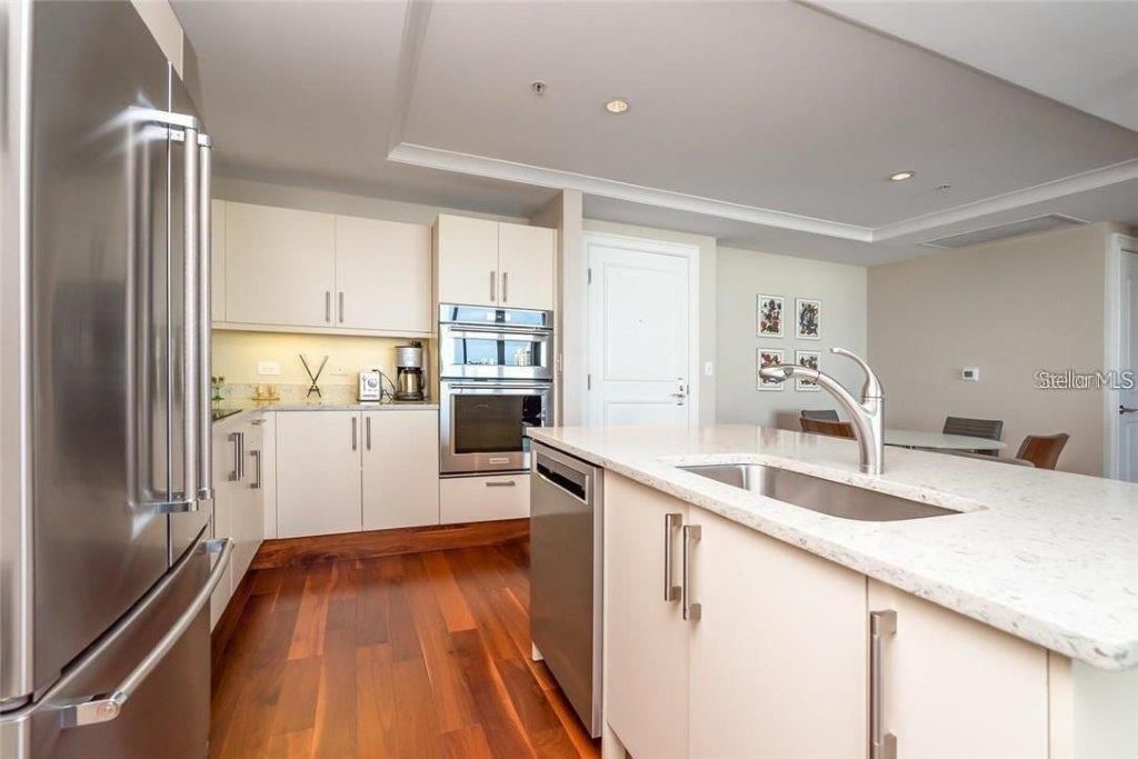 For Rent: $8,000 (2 beds, 2 baths, 1336 Square Feet)