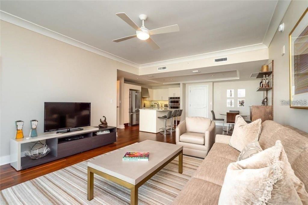 For Rent: $8,000 (2 beds, 2 baths, 1336 Square Feet)