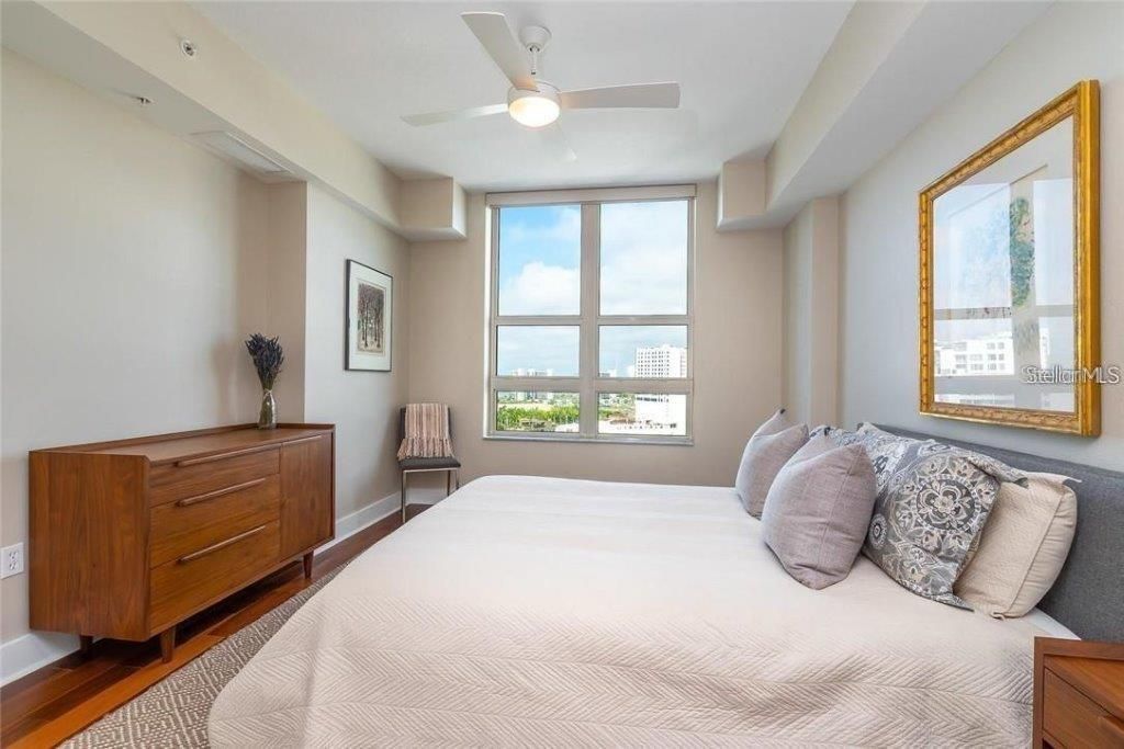 For Rent: $8,000 (2 beds, 2 baths, 1336 Square Feet)