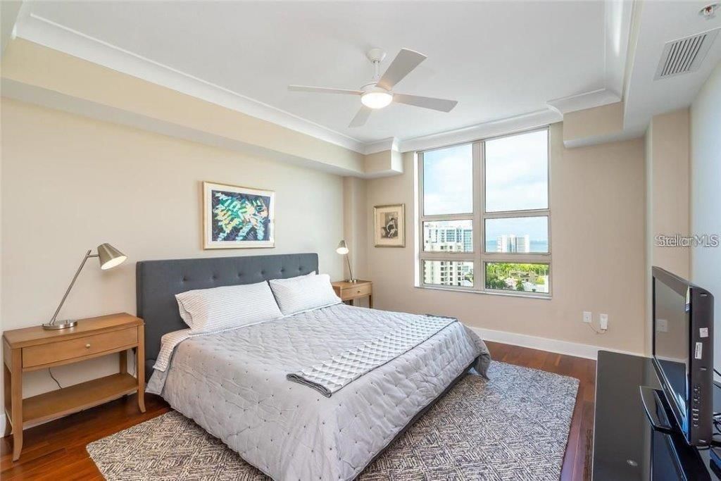 For Rent: $8,000 (2 beds, 2 baths, 1336 Square Feet)