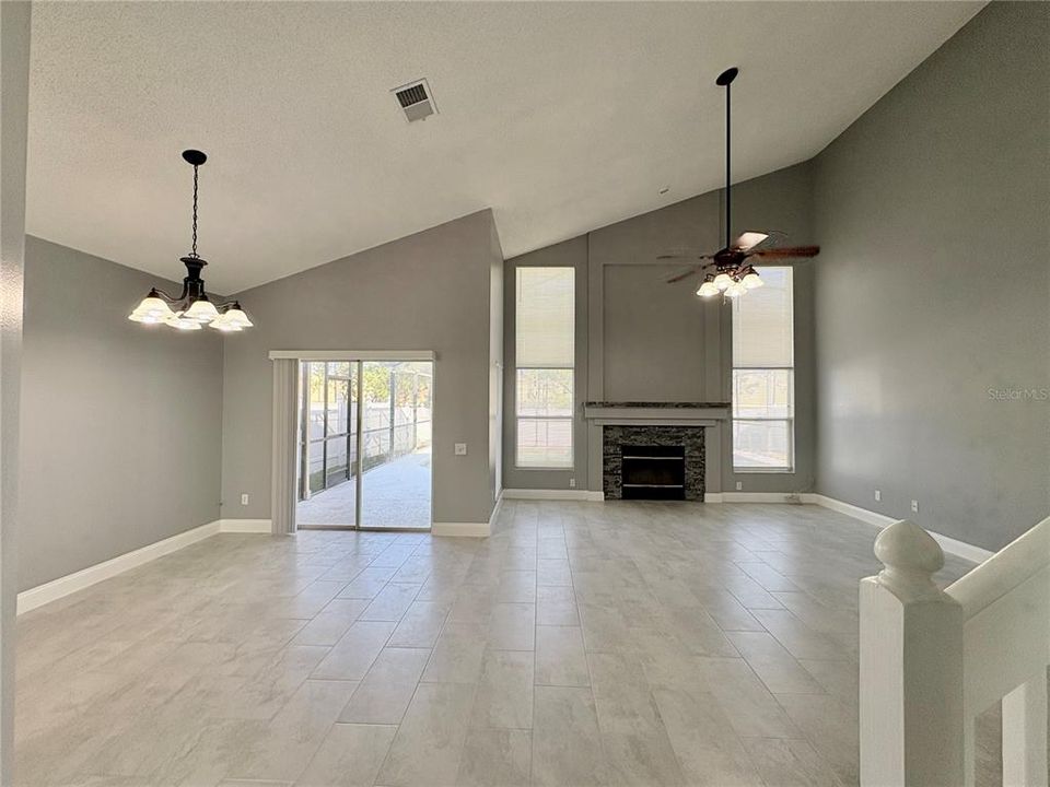 Active With Contract: $450,000 (4 beds, 2 baths, 1828 Square Feet)