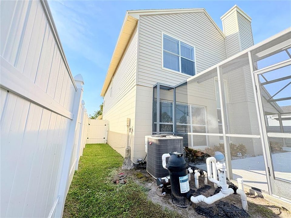 Active With Contract: $450,000 (4 beds, 2 baths, 1828 Square Feet)