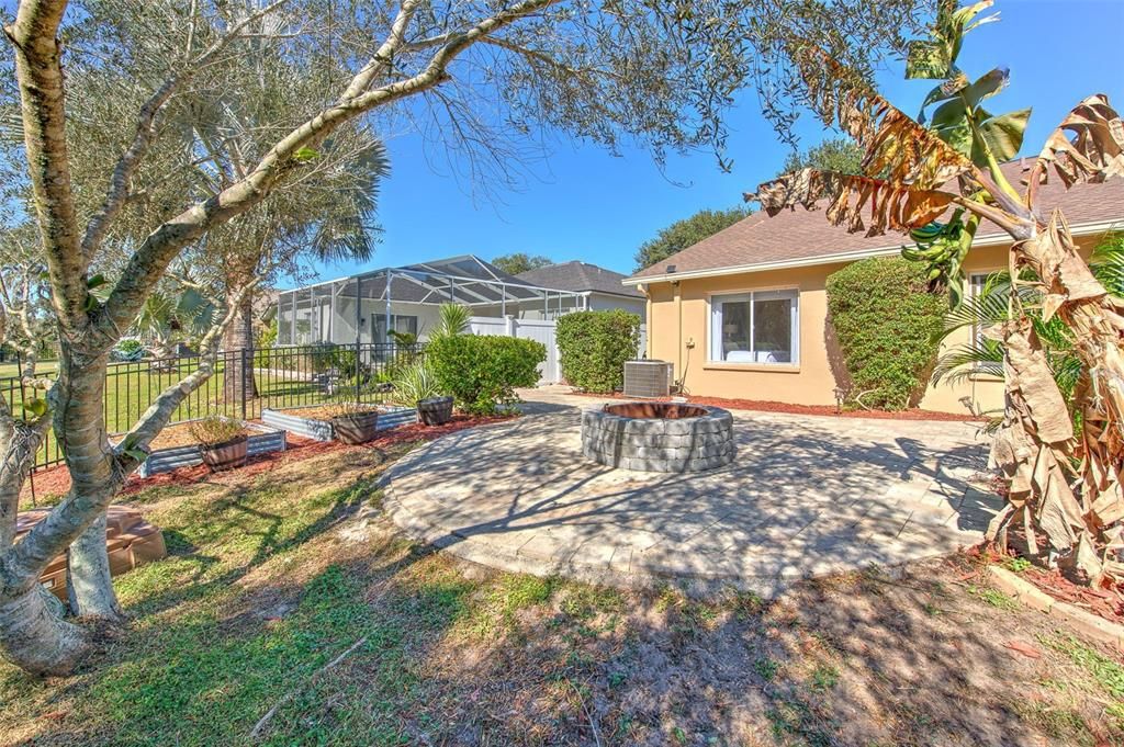 合同活跃: $525,000 (4 贝兹, 3 浴室, 2298 平方英尺)