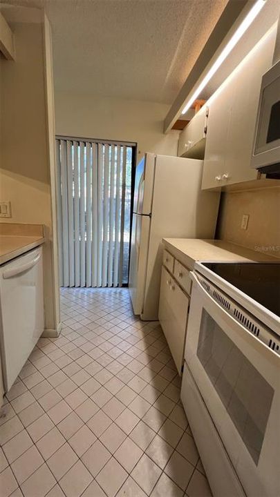 出租: $1,795 (2 贝兹, 2 浴室, 1344 平方英尺)