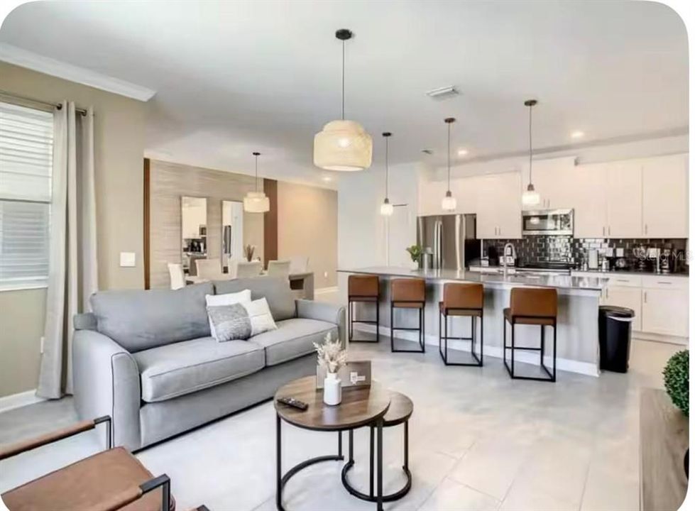 For Sale: $550,000 (4 beds, 3 baths, 1902 Square Feet)