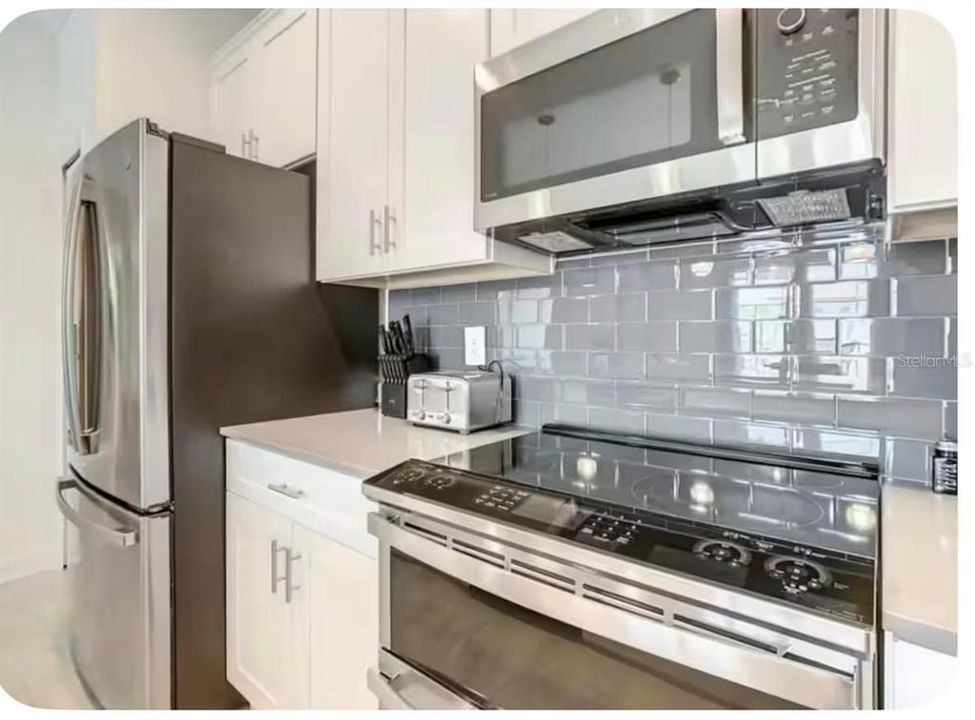 For Sale: $550,000 (4 beds, 3 baths, 1902 Square Feet)