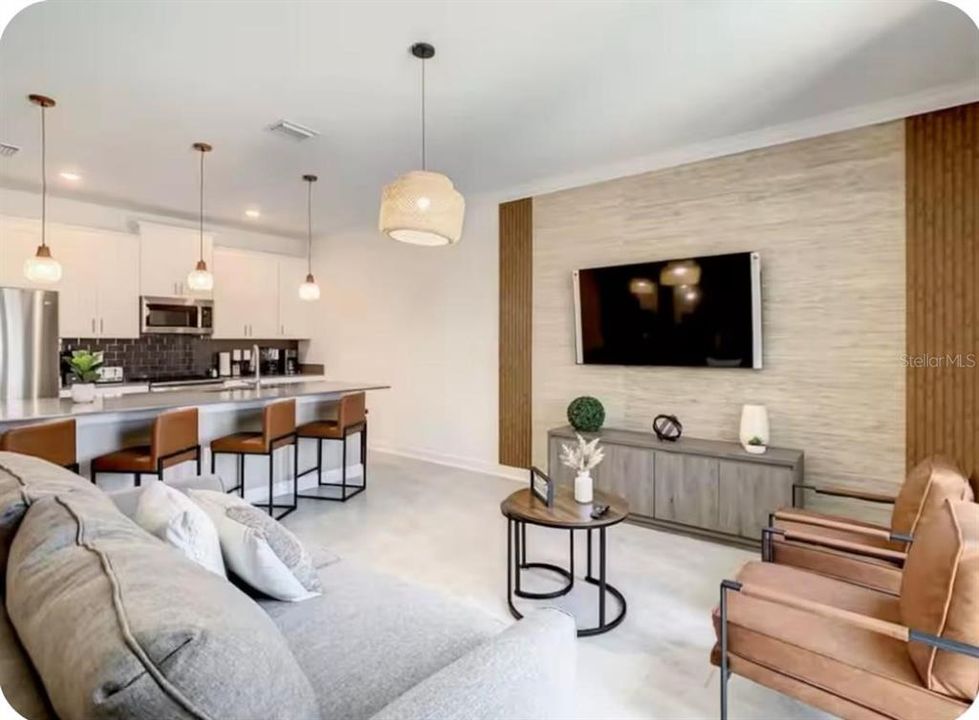 For Sale: $550,000 (4 beds, 3 baths, 1902 Square Feet)